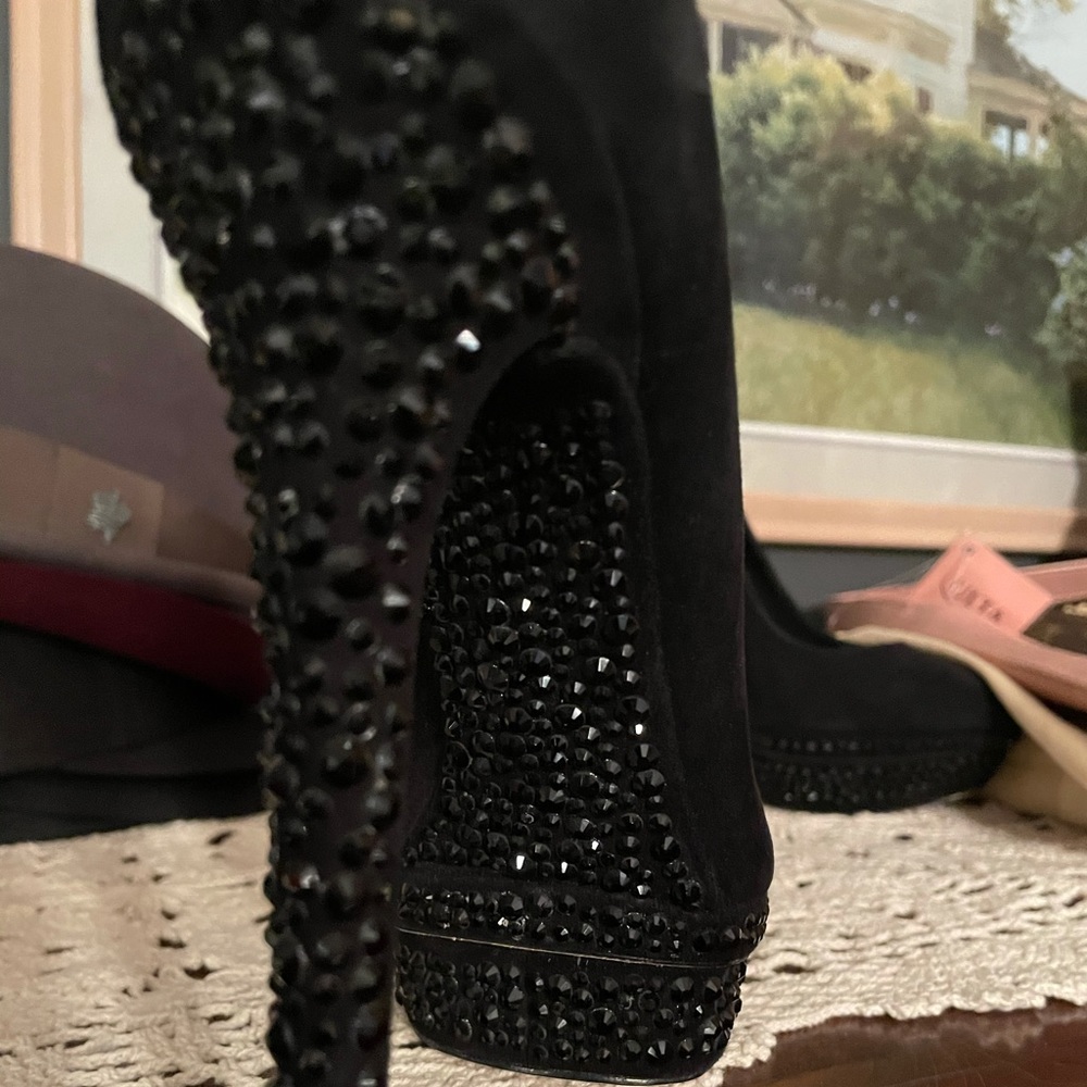 Brian Atwood 38.5/8 black crystal heels. Size 8 - Picture 3 of 16